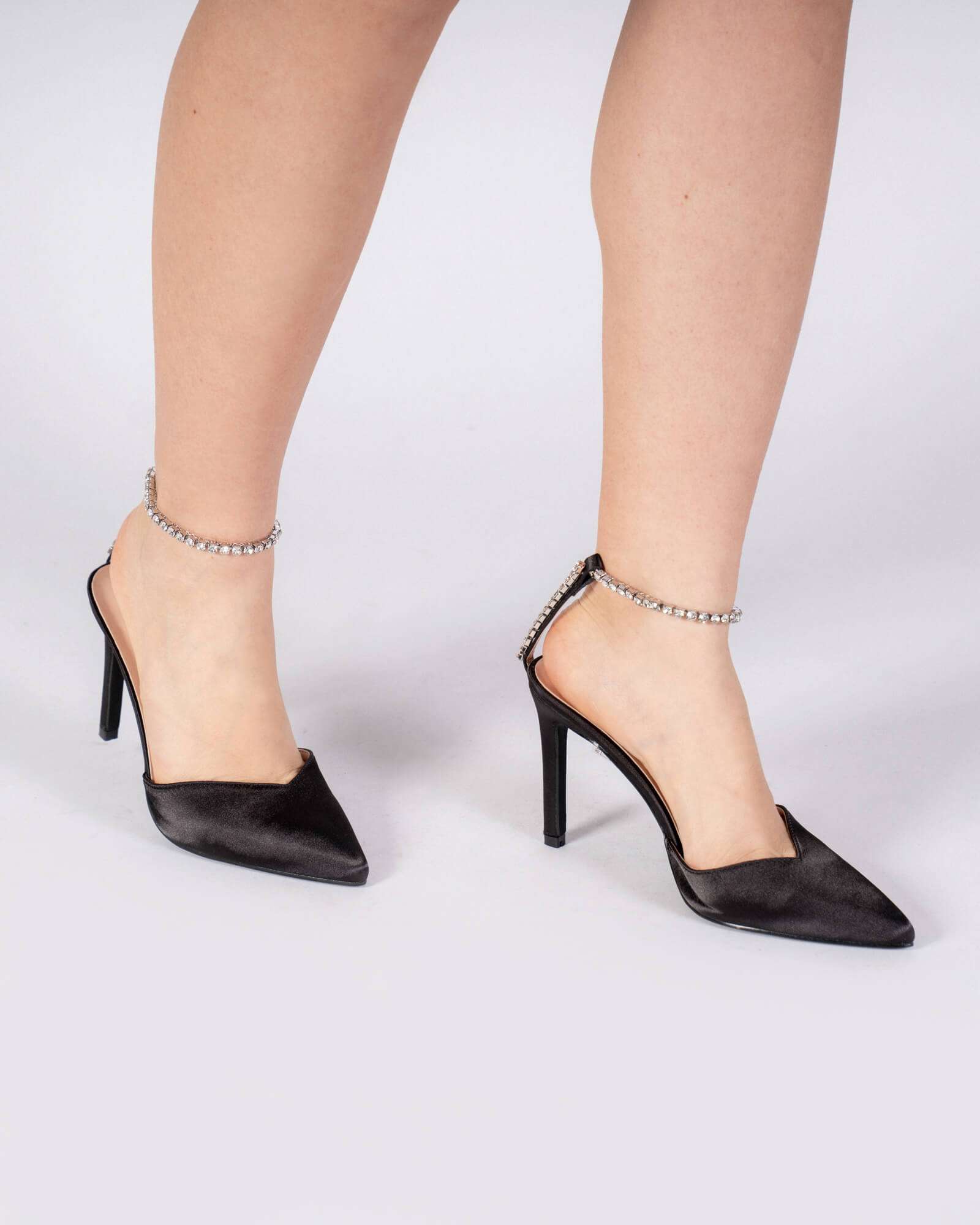 Decolleté con cinturino gioiello - Nero - CVG Gold