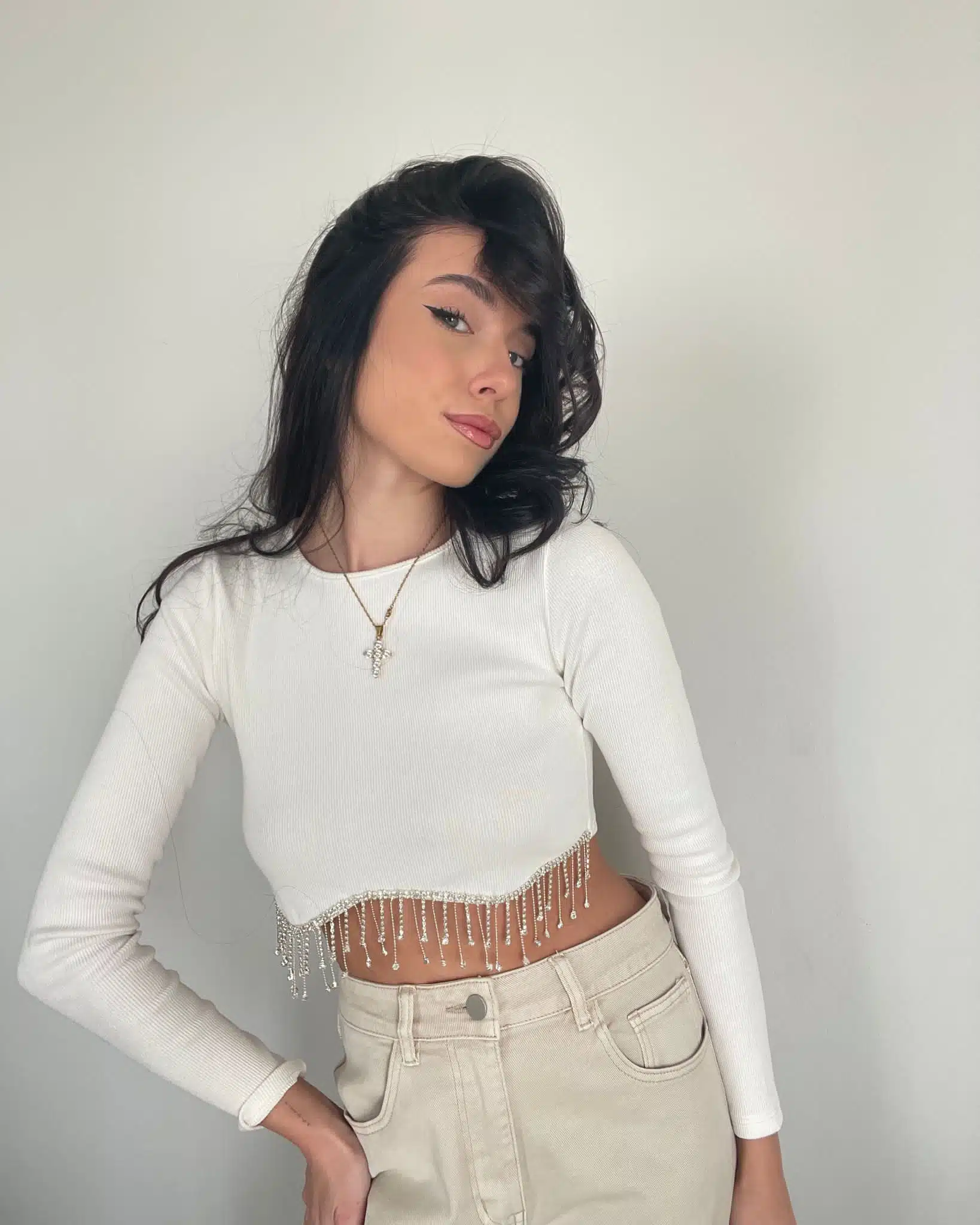 TOP CROPPED