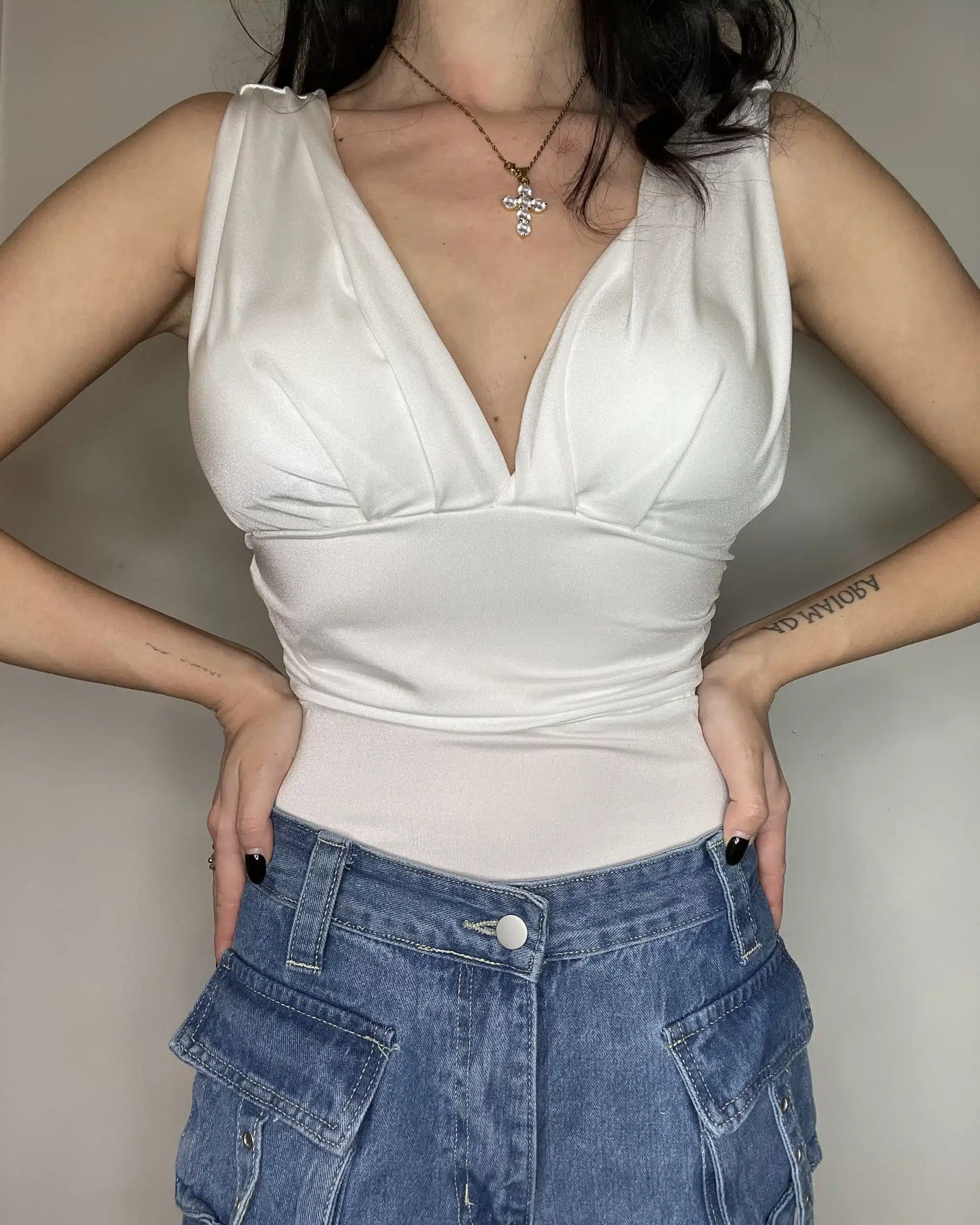 body scollo a V