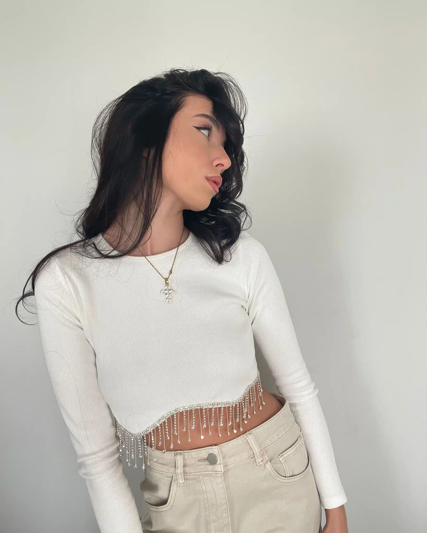 TOP CROPPED
