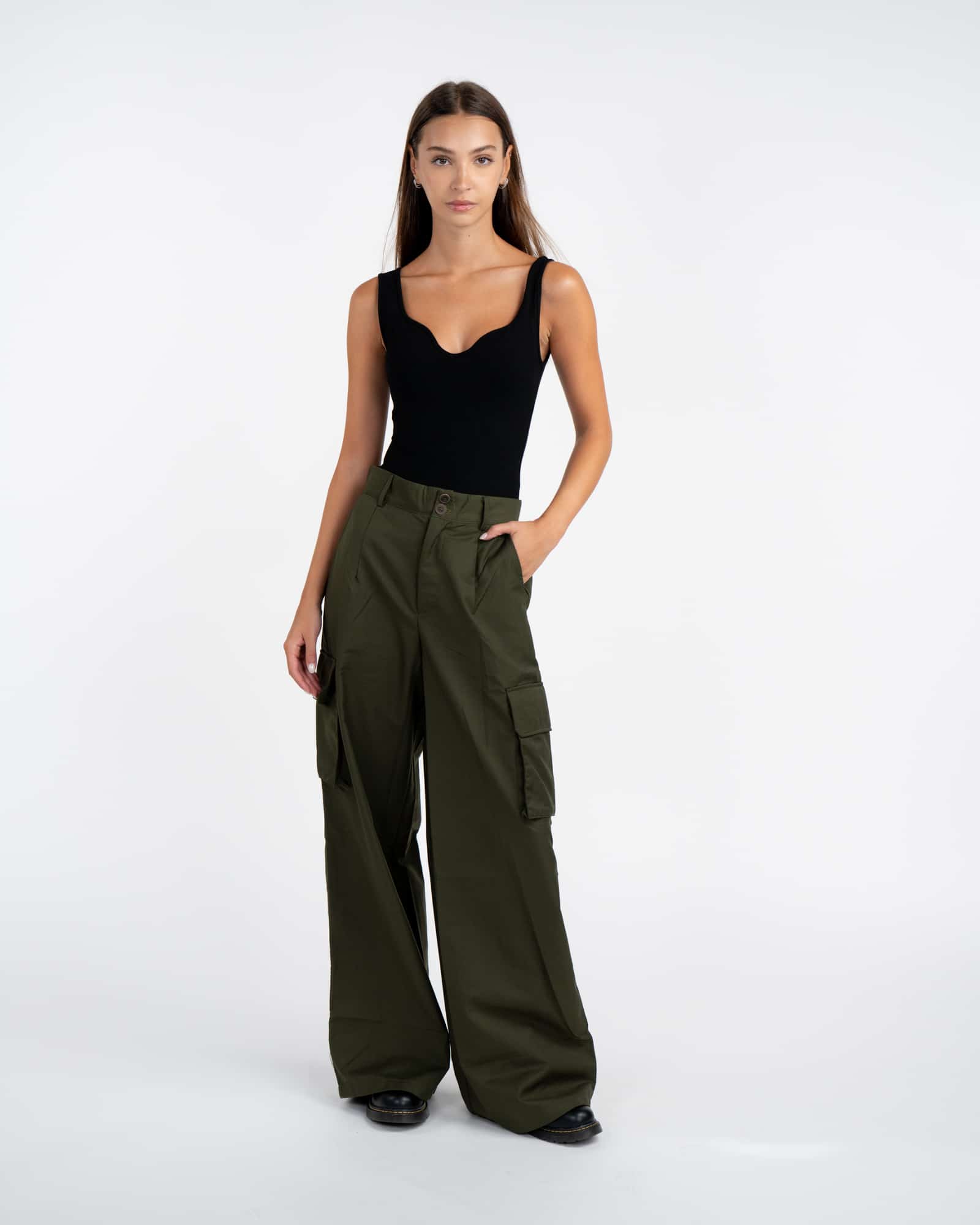 pantaloni con tasche verde