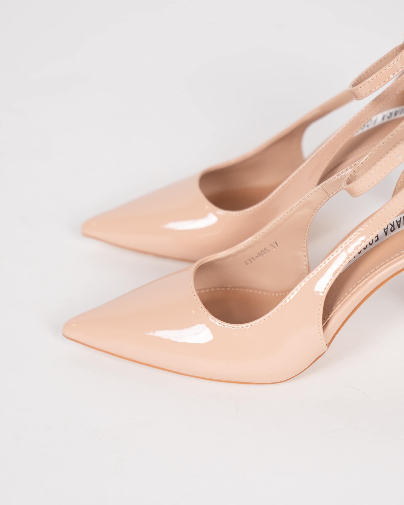 Decolletè in vernice - beige