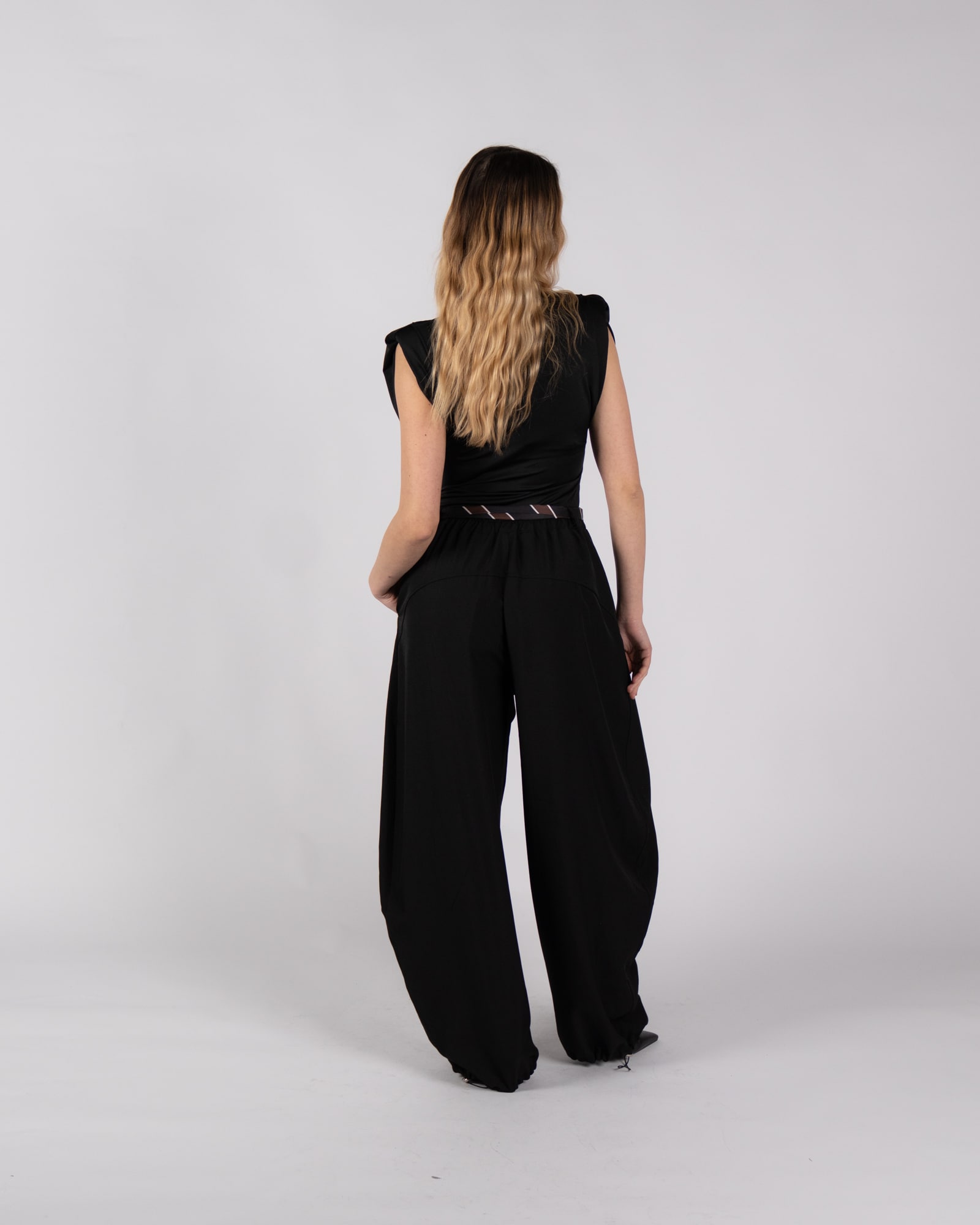 Body con spalline imbottite - nero