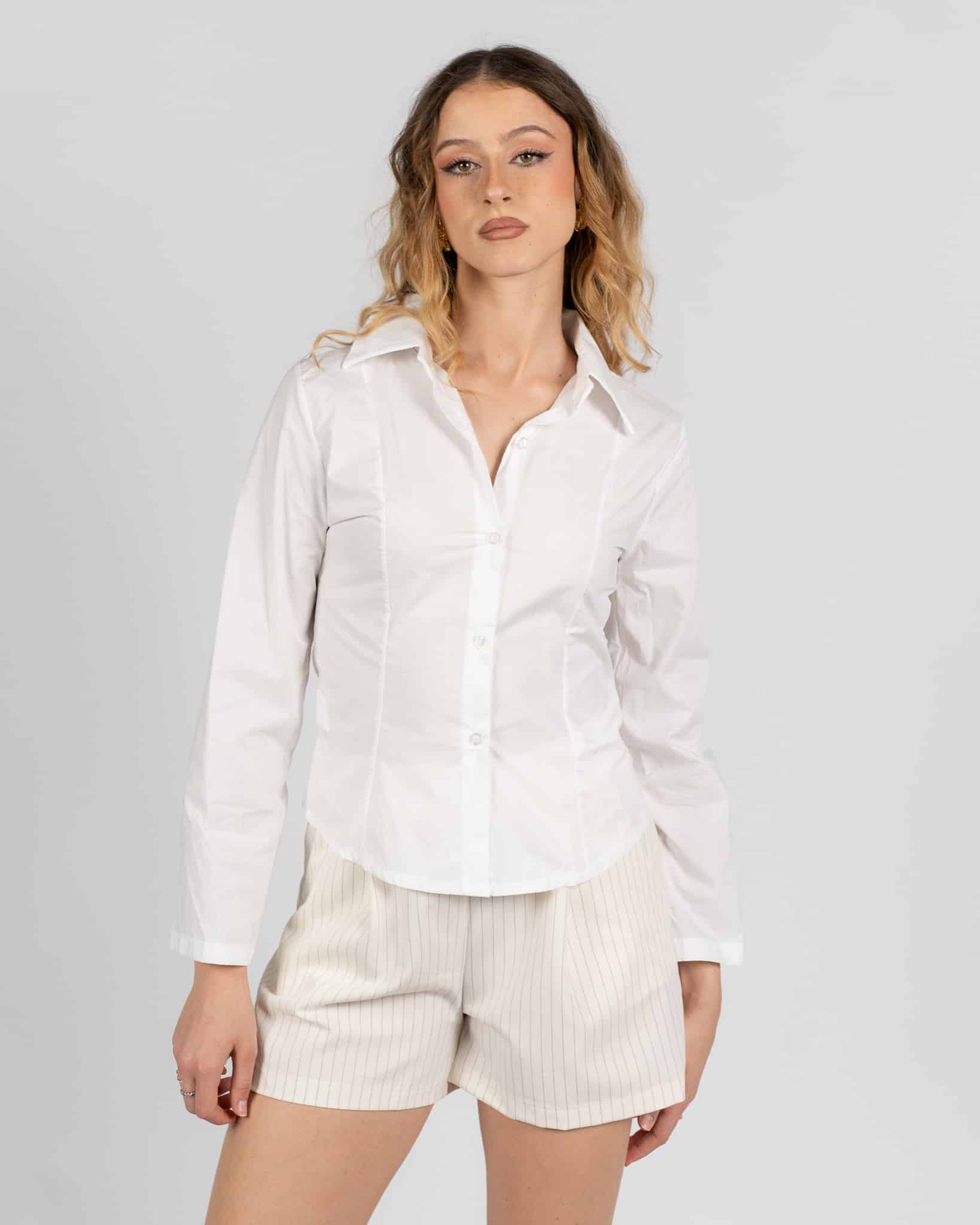 Pantaloncino a vita media gessata - beige
