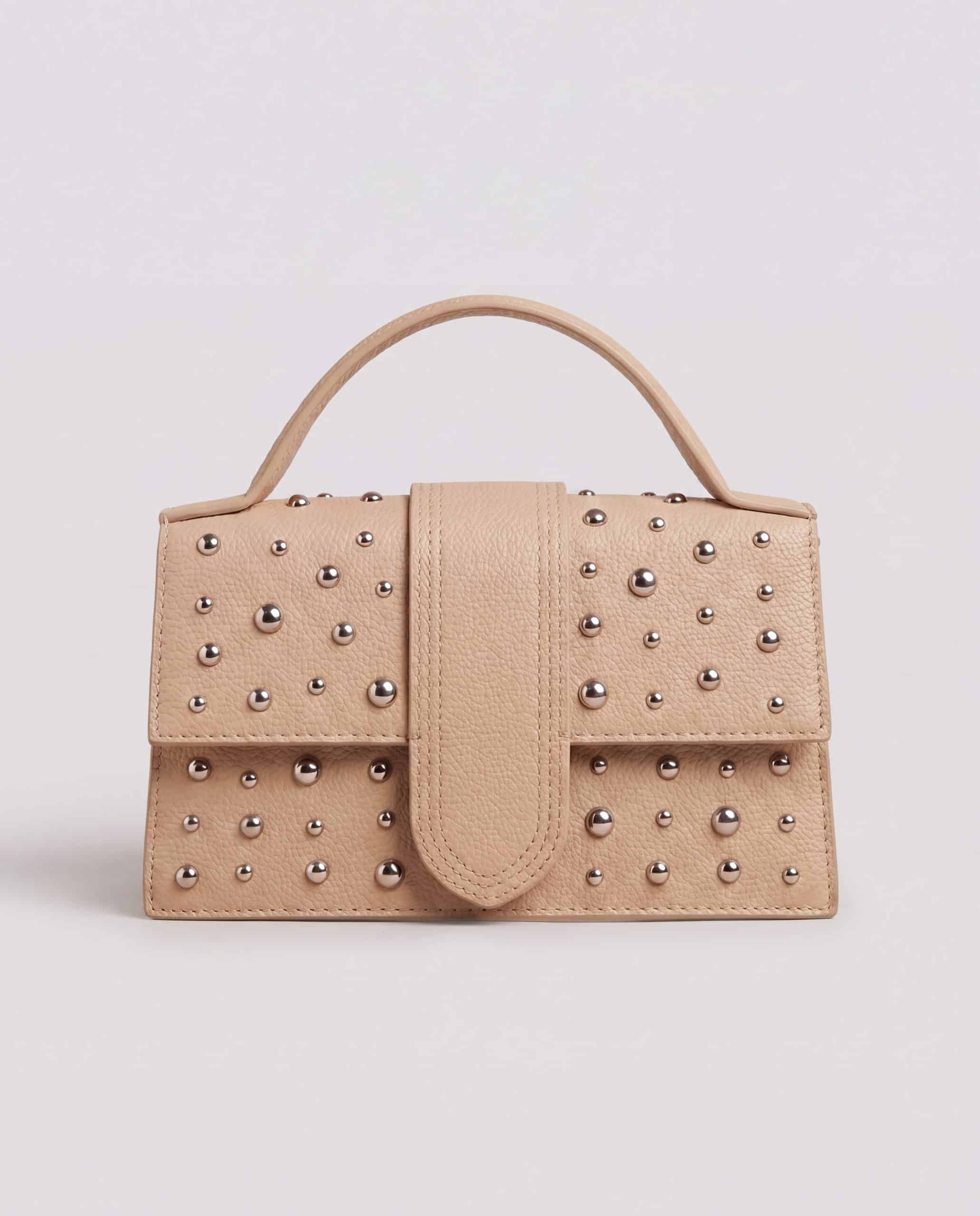 Borsa con borchie - beige
